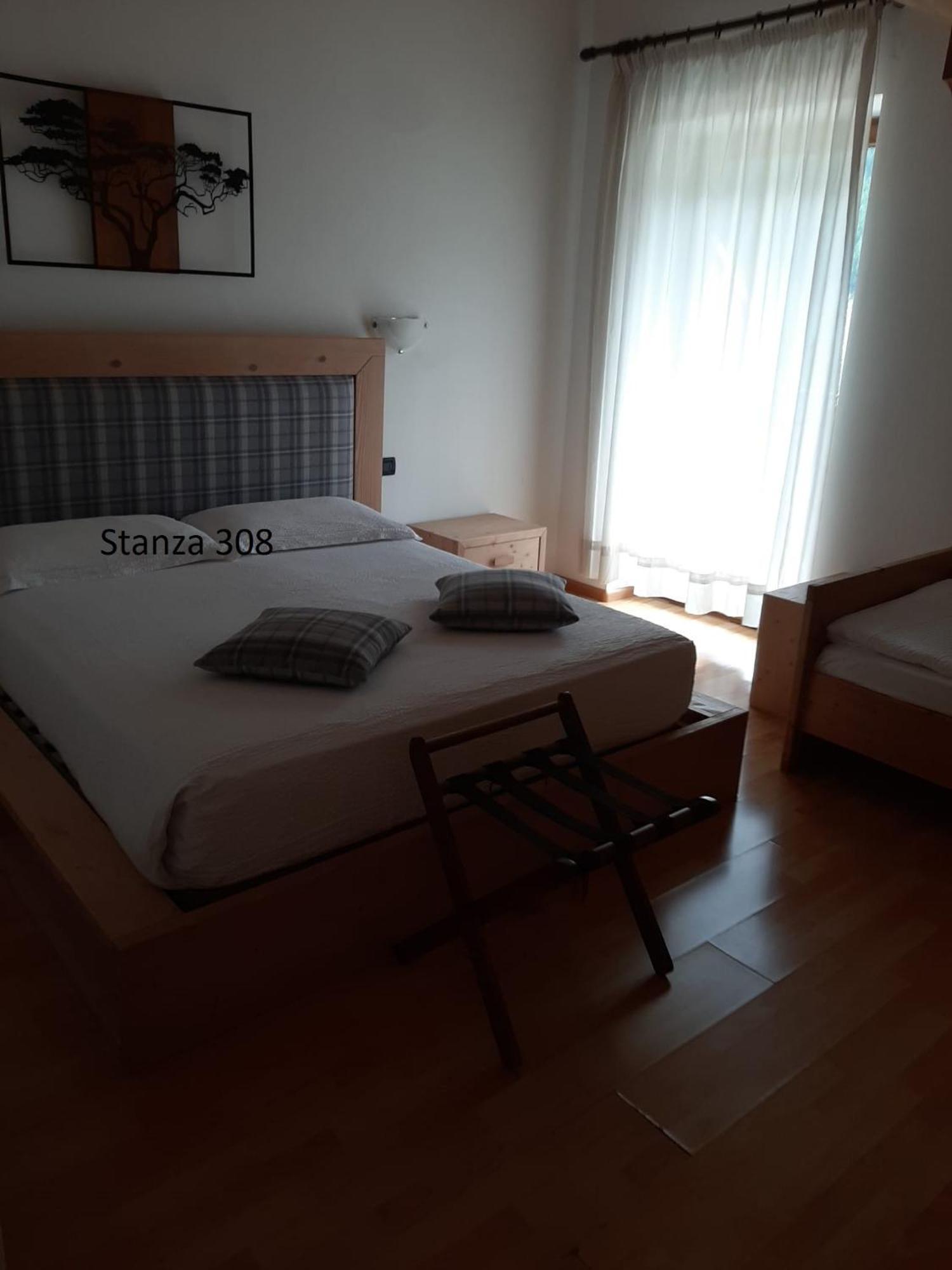 Hotel Pizboe Mazzin Exterior foto